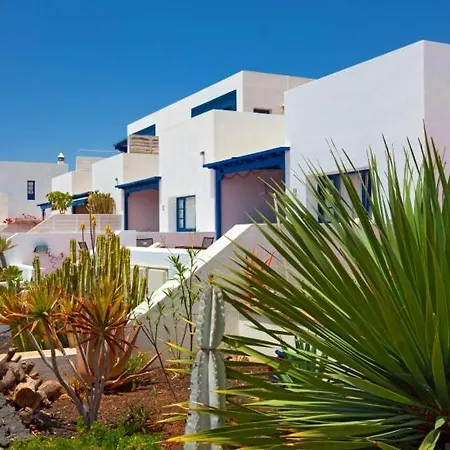 Sleeps 2 With Pool And Air Con Apartamento *
