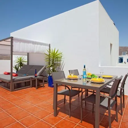 Sleeps 2 With Pool And Air Con * Puerto Calero